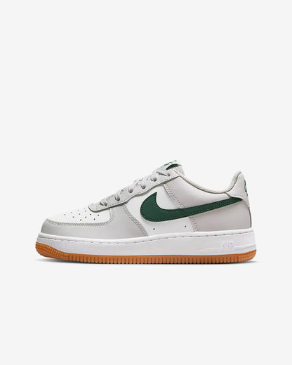Nike Air Force 1 (Classic)