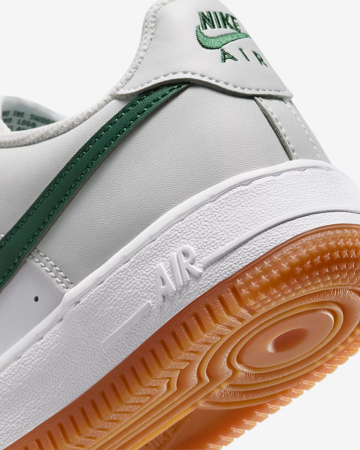 Nike Air Force 1 (Classic)