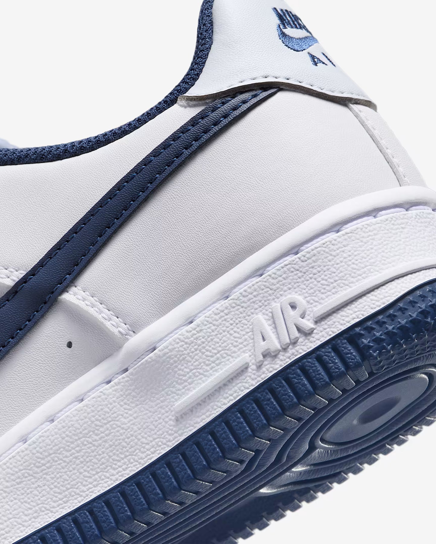 Nike Air Force 1 (Classic)