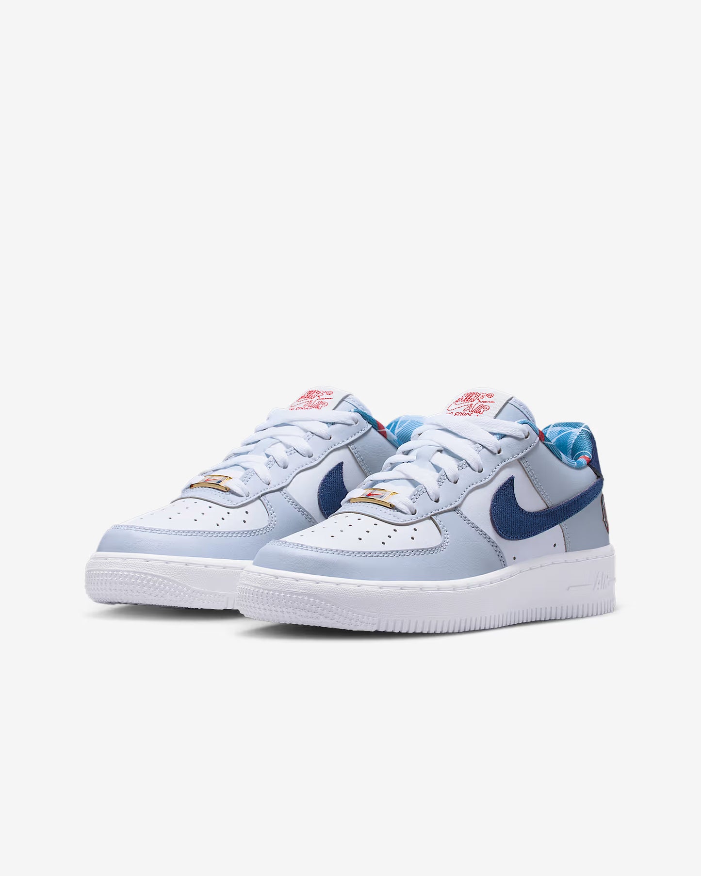 Nike Air Force 1 LV8